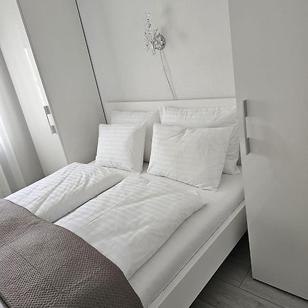 Apartments Somi Пореч Экстерьер фото