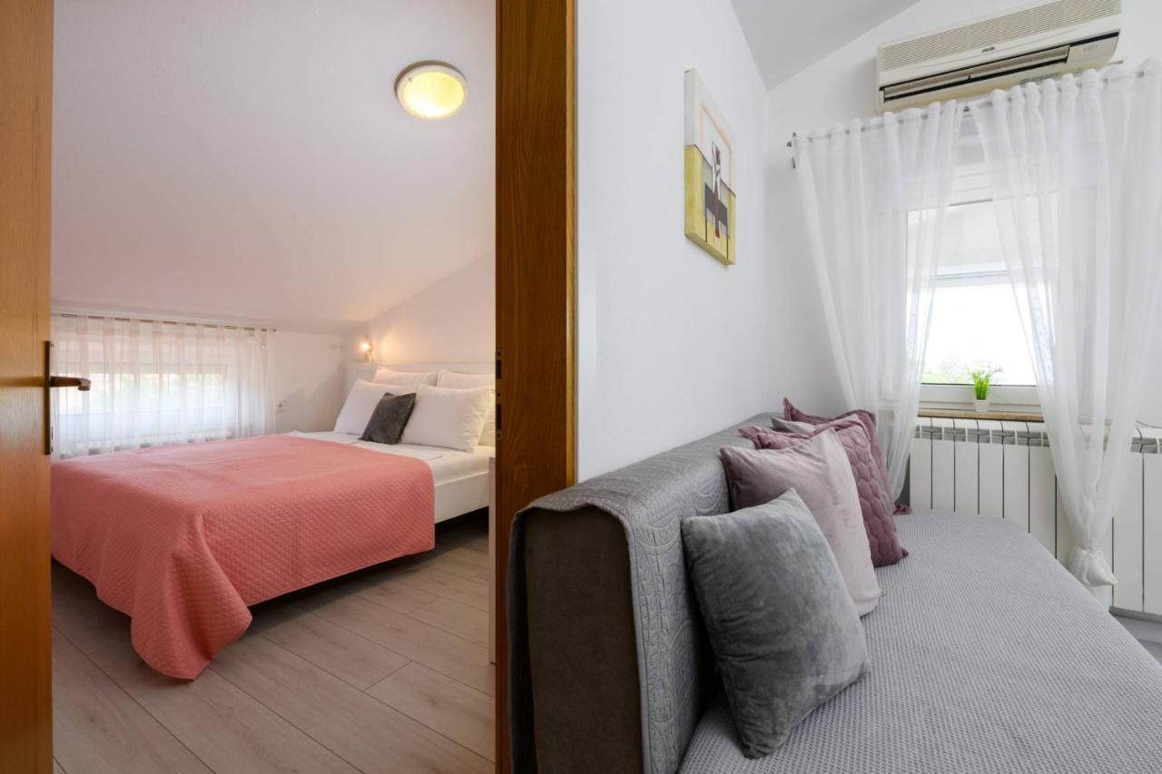 Apartments Somi Пореч Экстерьер фото