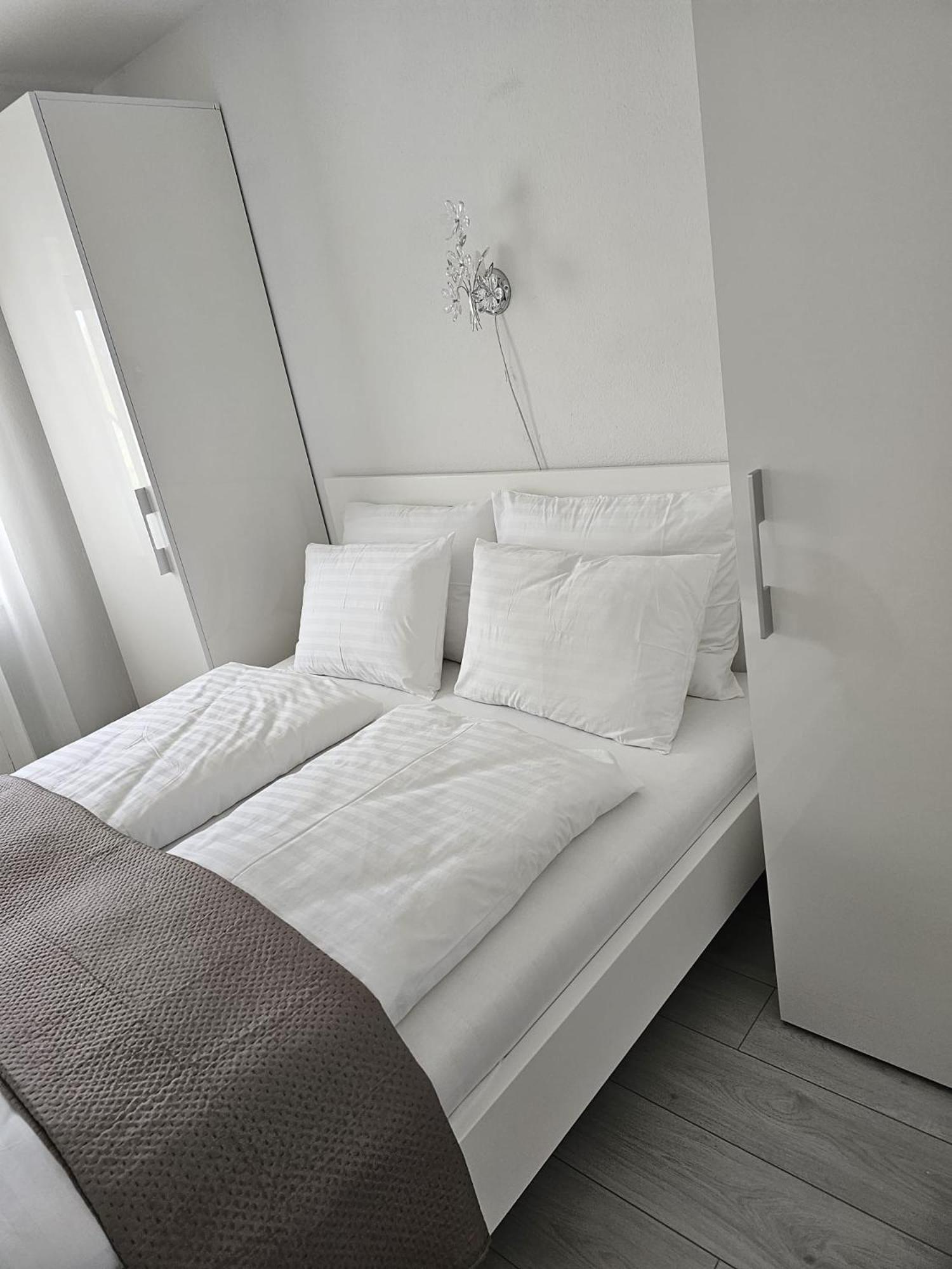 Apartments Somi Пореч Экстерьер фото
